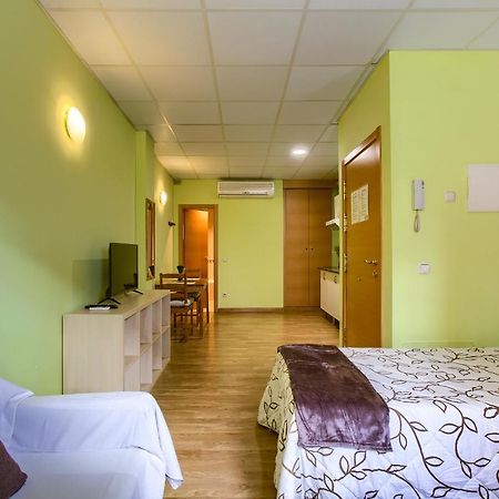 Apartamentos Barajas Madri Exterior foto